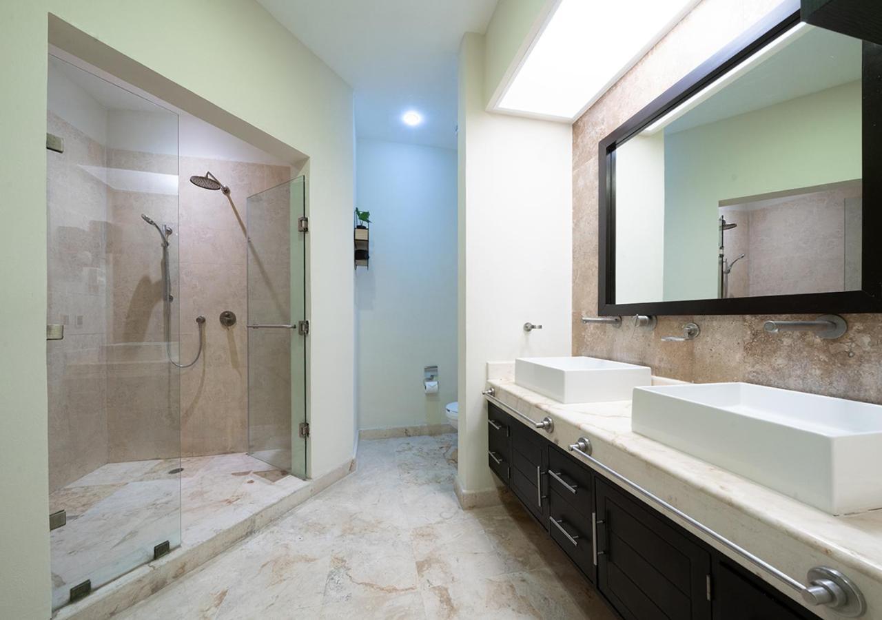 Condo Surf 405 - Luxury Oceanview Beachfront 3 Bedroom With Gym - At El Faro Condos Playa del Carmen Dış mekan fotoğraf